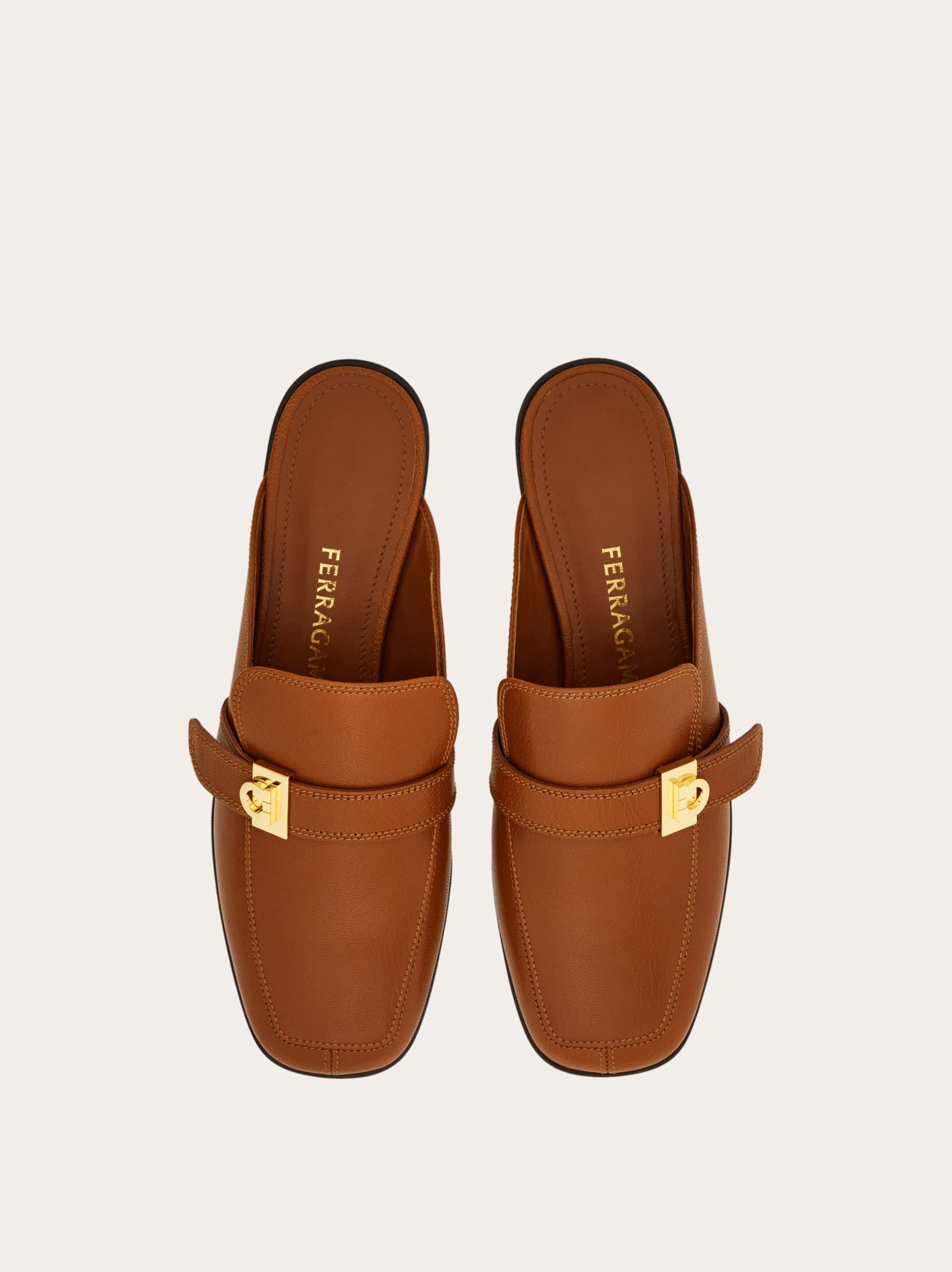 Ferragamo Hug buckle mule - Image 6